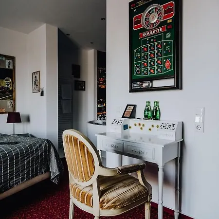 Road Stop 4* Wuppertal