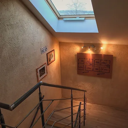 Road Stop Μοτέλ 4*