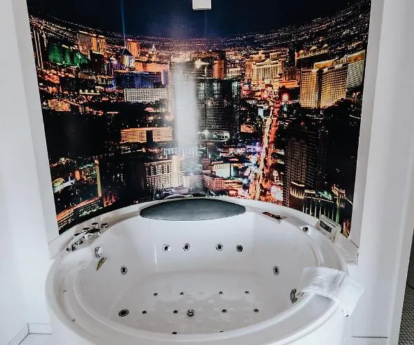 Road Stop מוטל וופרטל